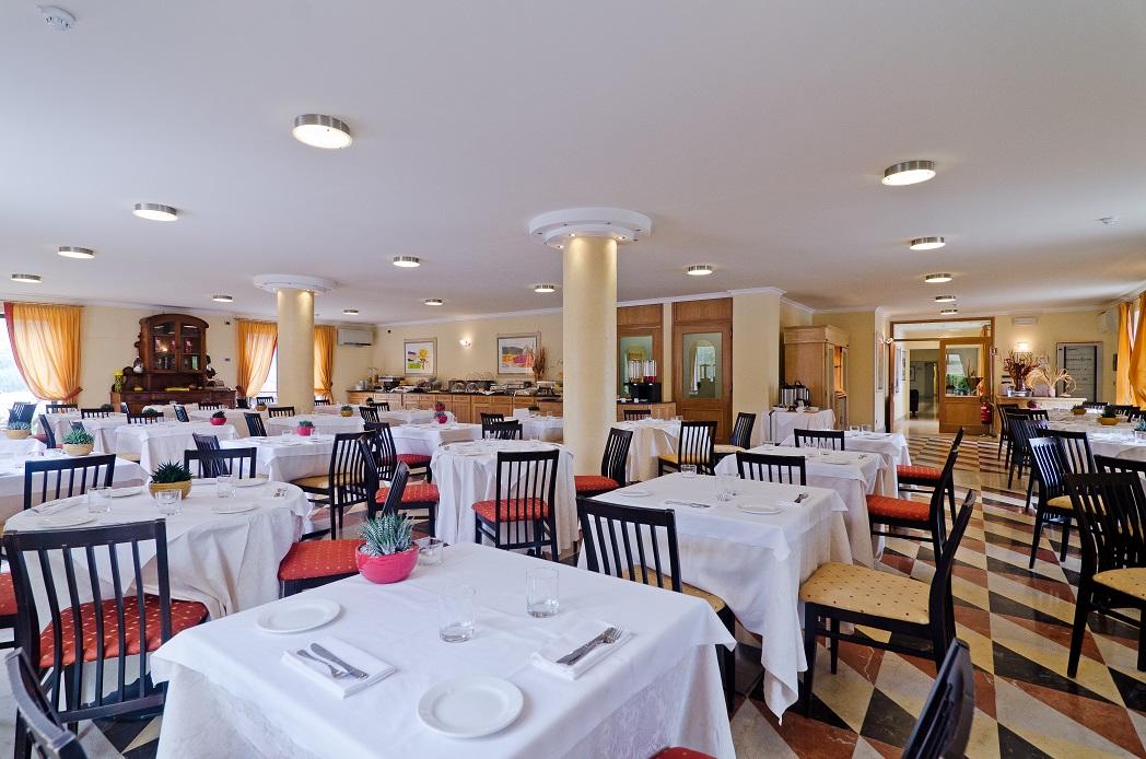 Castellaro Golf Resort Ngoại thất bức ảnh