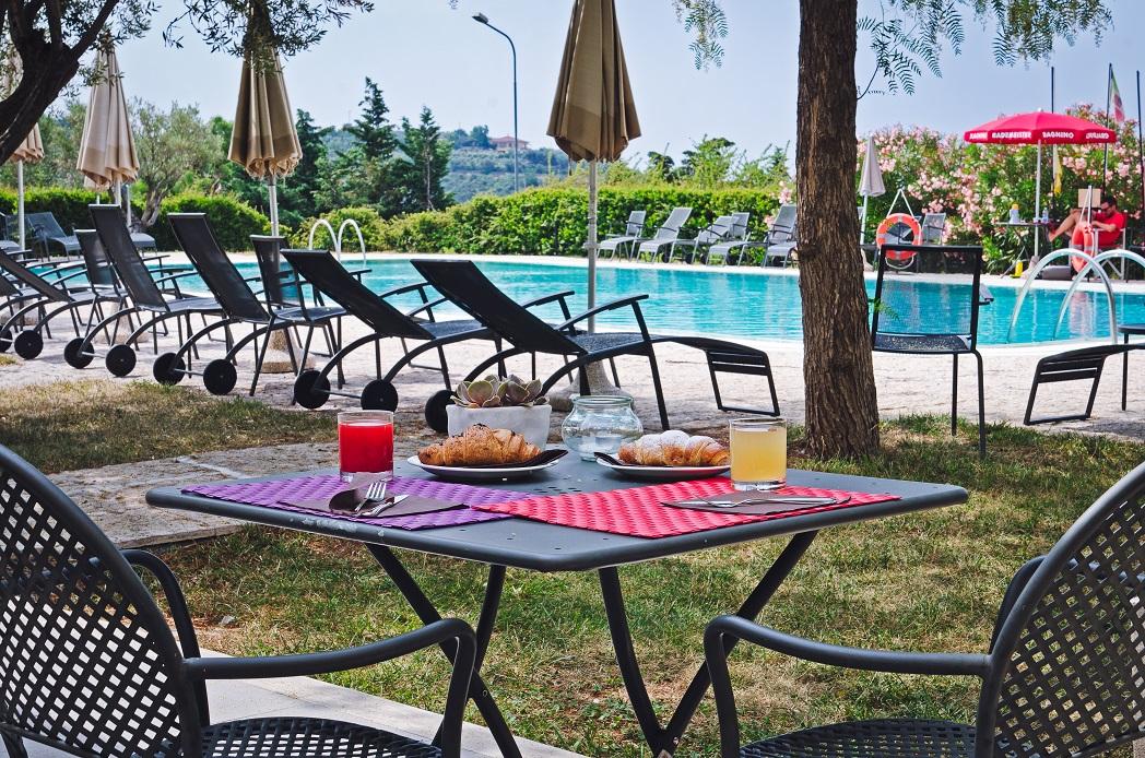 Castellaro Golf Resort Ngoại thất bức ảnh