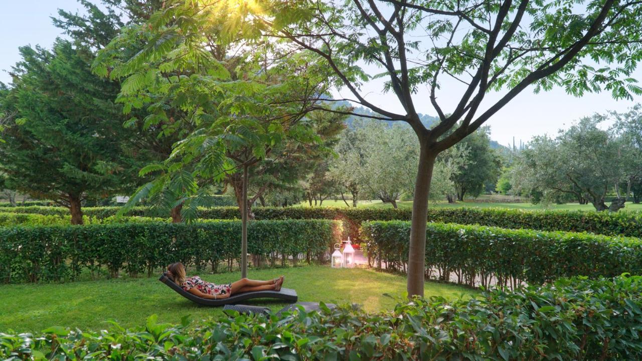 Castellaro Golf Resort Ngoại thất bức ảnh