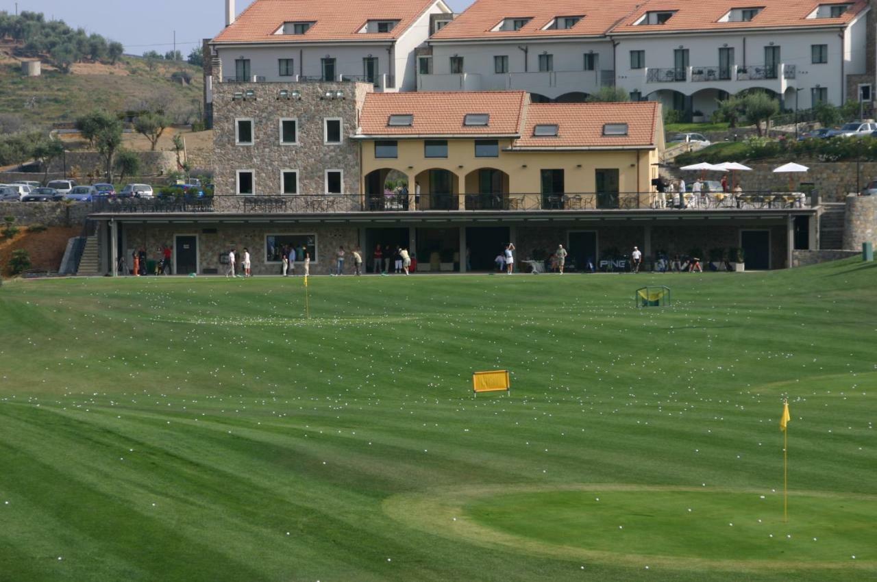 Castellaro Golf Resort Ngoại thất bức ảnh