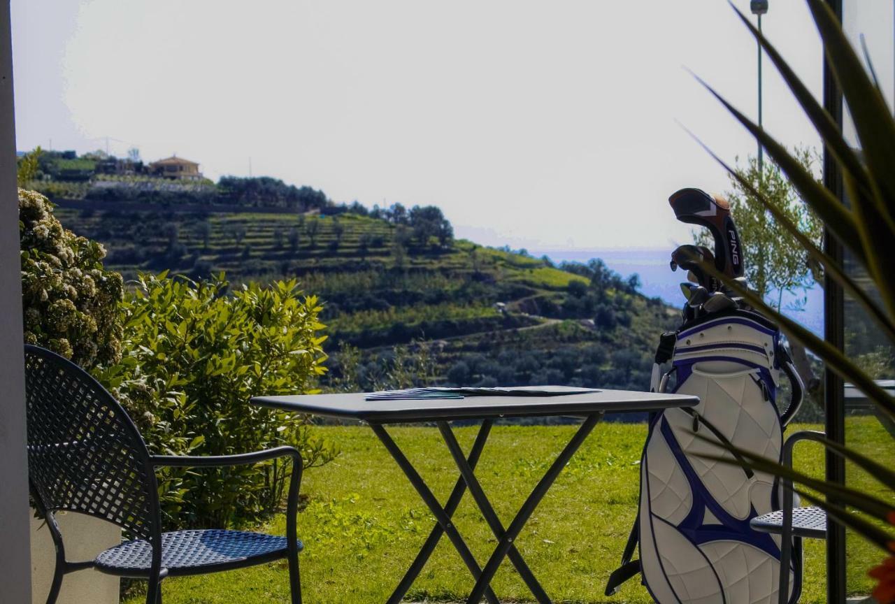 Castellaro Golf Resort Ngoại thất bức ảnh